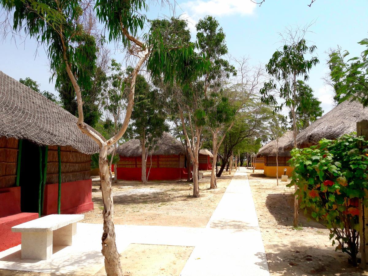Campement Hakuna Lodge Mar Lodj Екстериор снимка